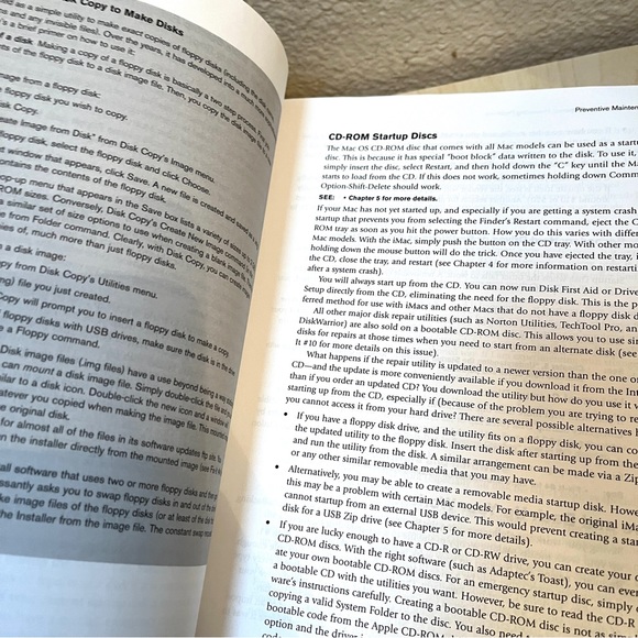 Mac Book: Sad Mac Bombs Manual. NWT. 955 pages. - Picture 5 of 8